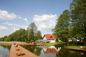 Jabłoń Lake Resort in Pisz